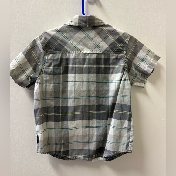 QUIKSILVER SIZE 5 Kids collared shirt - Picture 2 of 2